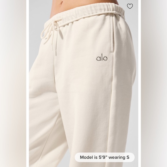 ALO Yoga Ivory Accolade Sweatpant - Picture 3 of 5